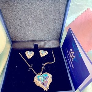 necklace and earrings set